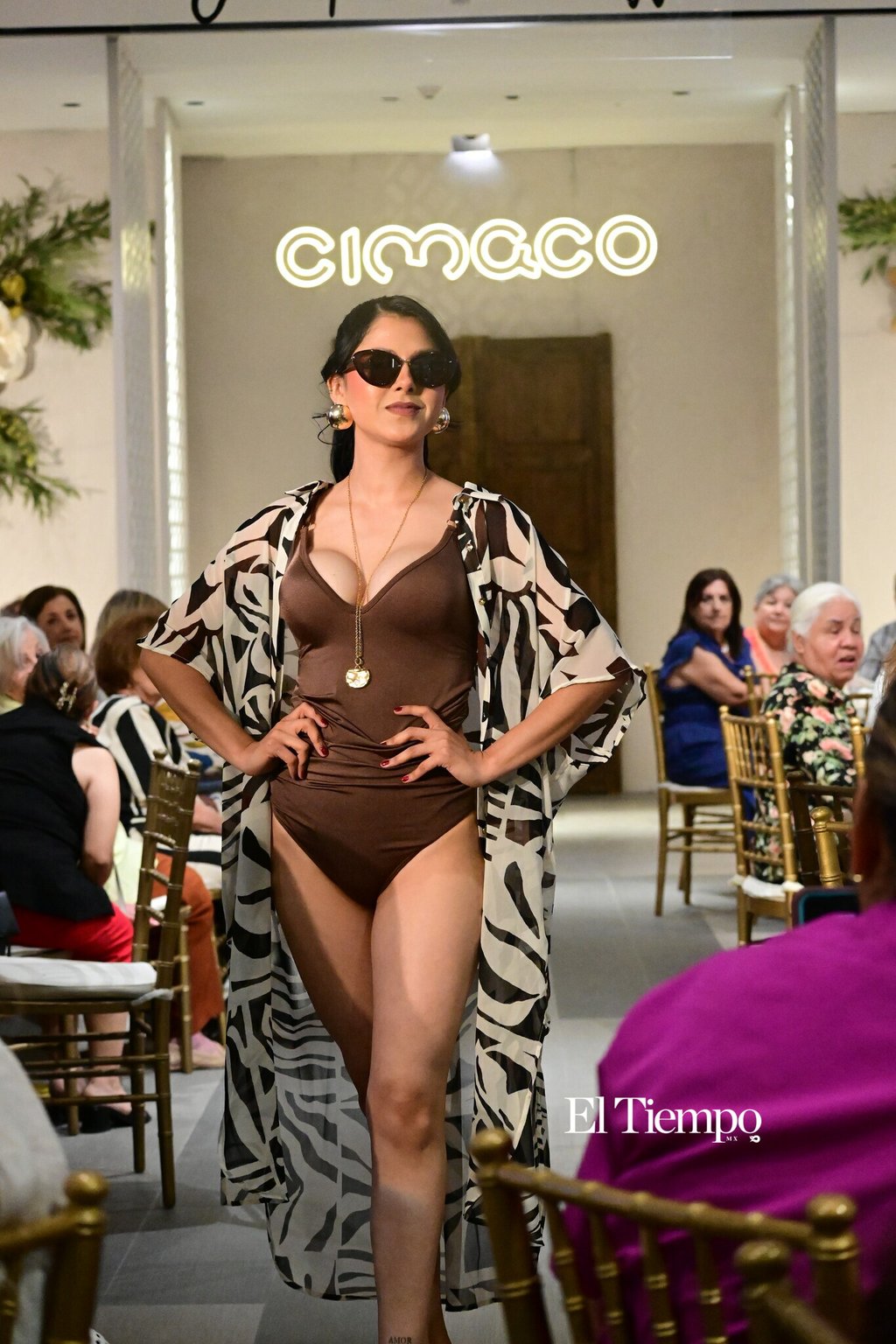 Galería fotográfica: CIMACO celebra tarde de bingo y pasarela de Joseph Ribkoff con experiencia de estilo y convivencia