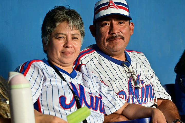 Galería fotográfica: Afición protagonista en inauguración de la LMB en Monclova