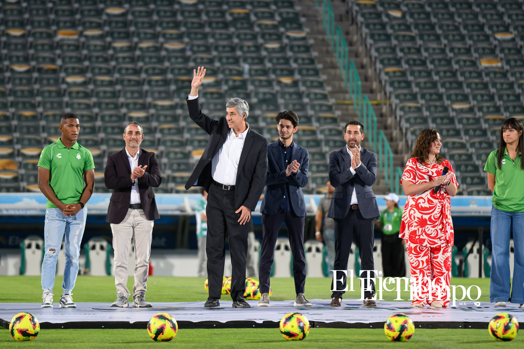 Galería fotográfica: La emoción del fútbol se vive al máximo en la Copa Santos Peñoles