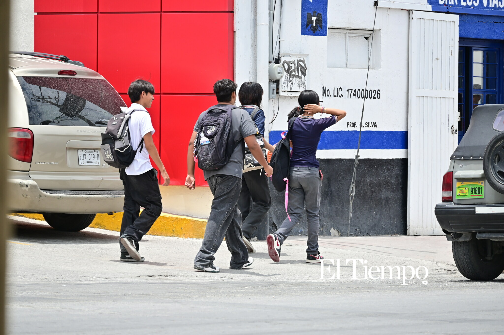 Galería fotográfica: Entre clases y trabajo, jóvenes luchan por concluir su carrera