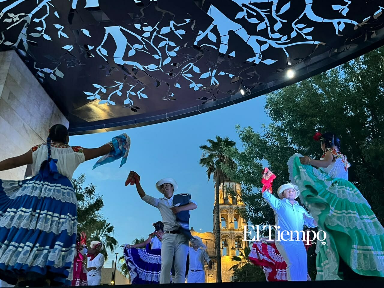 Galería fotográfica: Guelaguetza llena de tradición a Monclova