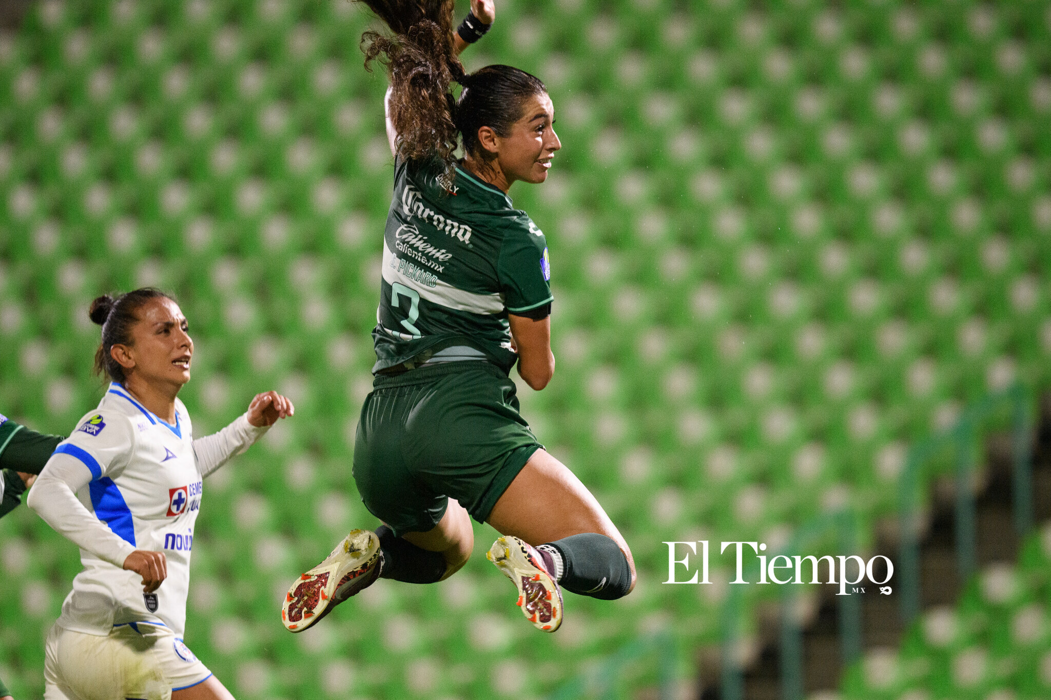 Galería fotográfica: Santos Laguna Femenil se impone ante Cruz Azul