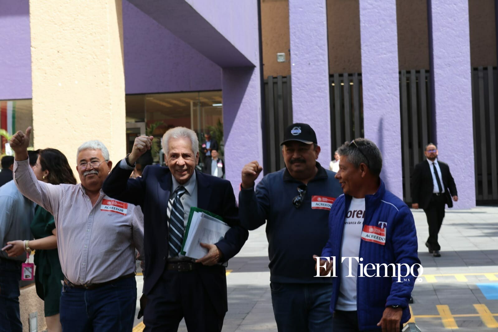 Galería fotográfica: Momentos donde va saliendo el nuevo dueño de AHMSA