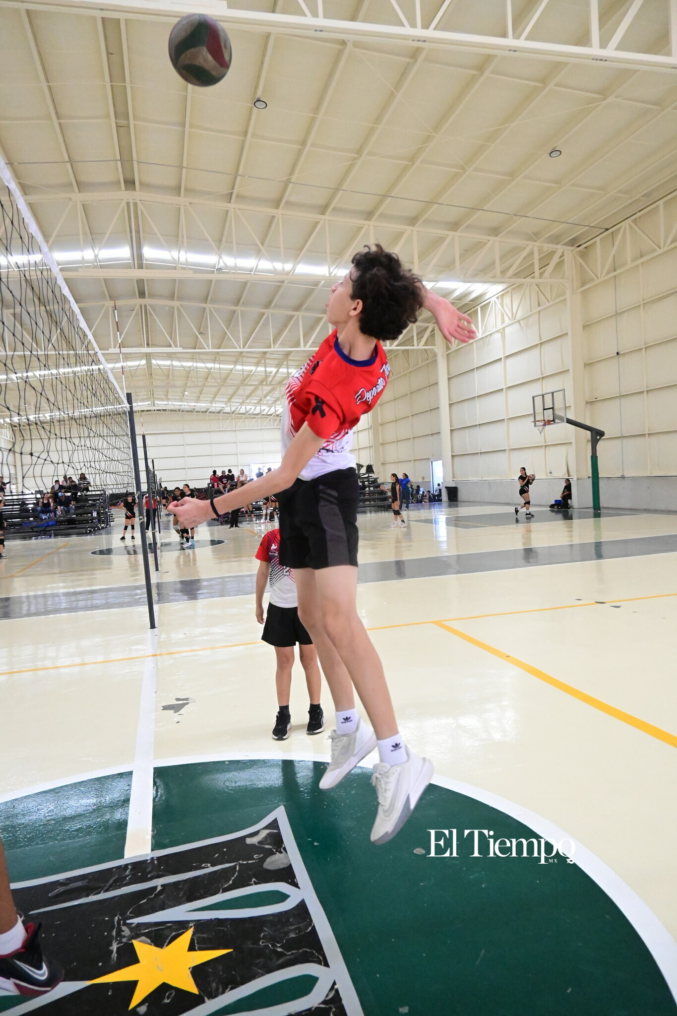 Galería fotográfica: 🏐🔥 ¡El Torneo de Voleibol de El Tiempo sigue con todo!